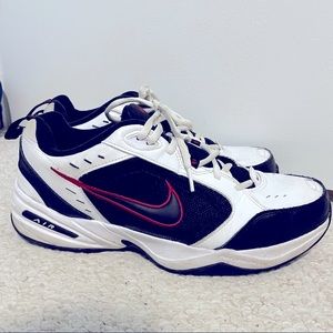 NIKE AIR MONARCH SNEAKERS